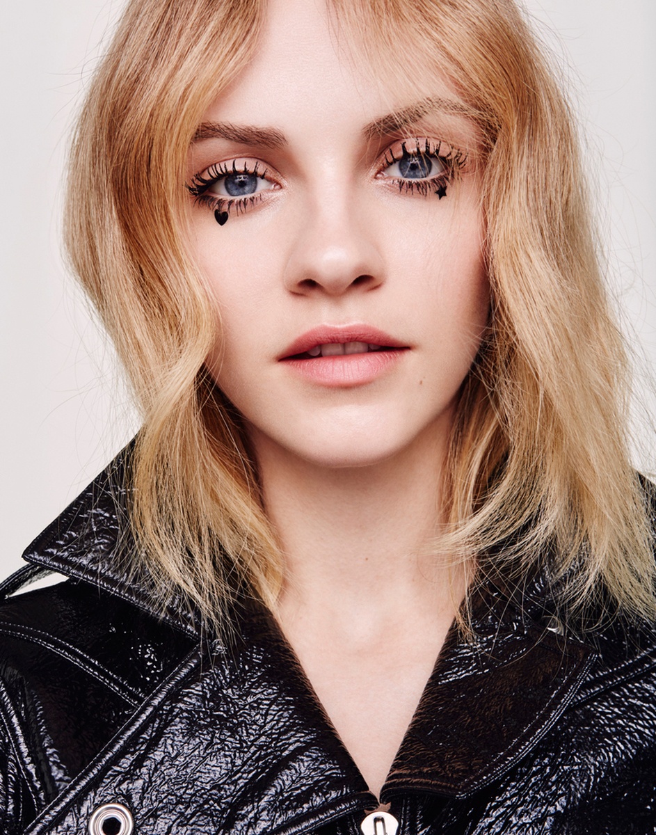 LUNDLUND : Glamour Paris LUNDLUND : Glamour Paris