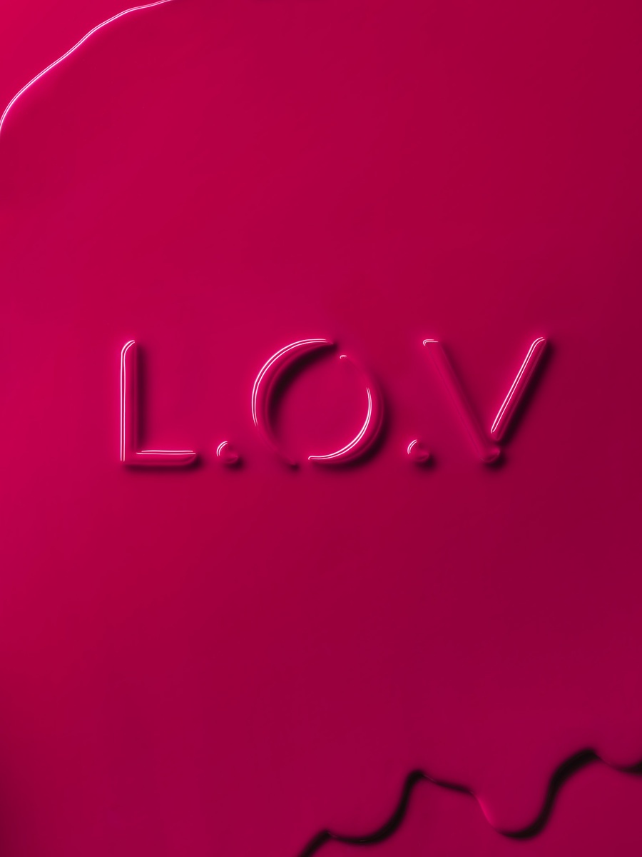 LUNDLUND : L.O.V Cosmetics LUNDLUND : L.O.V Cosmetics