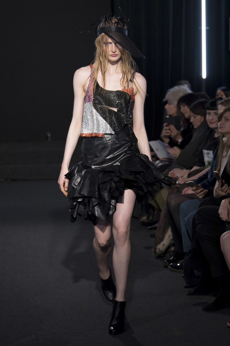 LUNDLUND : Ronald Van Der Kemp Spring 2018 Couture
LUNDLUND : Ronald Van Der Kemp Spring 2018 Couture