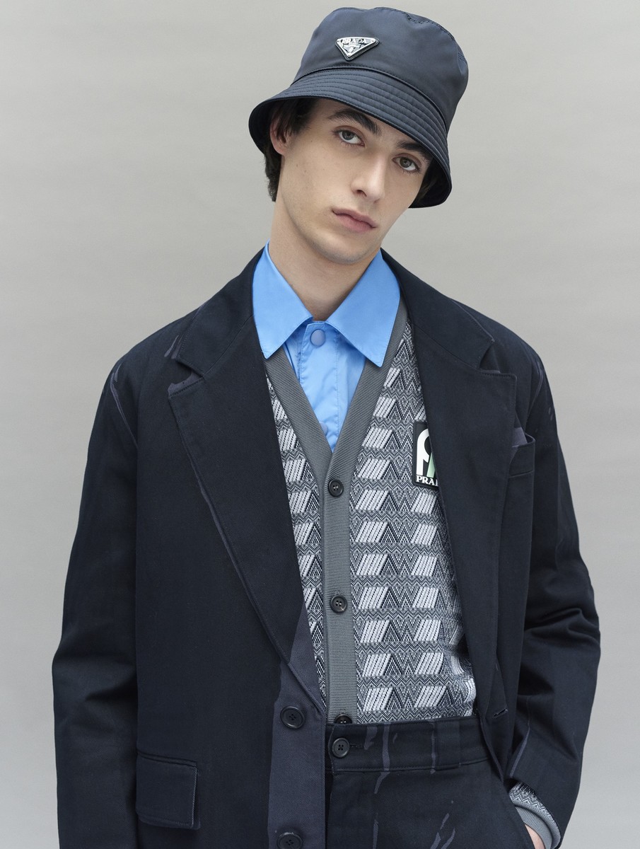 LUNDLUND : L'Officiel LUNDLUND : L'Officiel